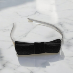 تل فلزی نقره ای پاپیونی مخمل مشکی (رنگبندی موجود)