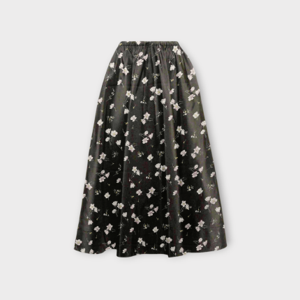 دامن میدی گلدار پشت کش نیم کلوش گل آناگالیس با زمینه مشکی سایز 32 تا 62 رویداسما roydasma