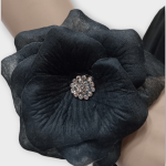 چوکر بندی گل مشکی نگین دار