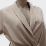 مانتو یقه آرشال کمربند دار مشکی سایز 32 تا 62 (رنگبندی موجود) رویداسما roydasma