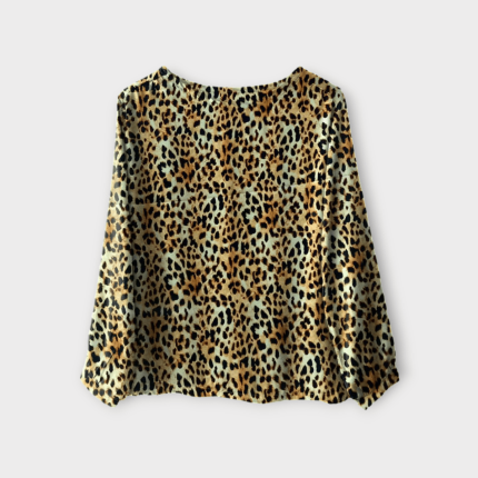 شومیز آستین پفی پلنگی کرپ نخ سایز 32 تا 62 سایز بزرگ موجود رویداسما roydasma