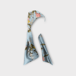 هدبند گره ای گلدار کرپ نخ پهنا 15cm مینی اسکارف (گل لیلیوم با زمینه آبی روشن) رویداسما roydasma