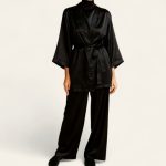 ست ربدوشامبر آستین کیمونو و شلوار ساتن مشکی سایز 32 تا 62 (رنگبندی موجود) رویداسما roydasma سایز بزرگ موجود