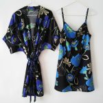 ست پیراهن بندی و ربدوشامبر ساتن گل بنفش سایز 32 تا 62