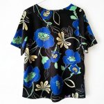 بلوز آستین کوتاه گل شقایق بنفش ساتن سایز 32 تا 62